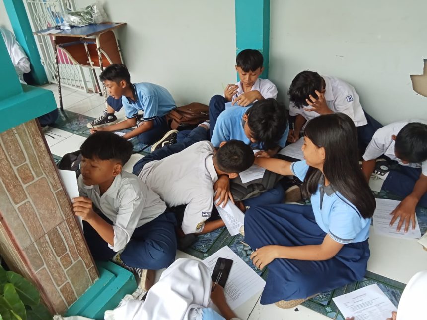 Membuat Poster Menarik dan Kreatif untuk Anak SMP