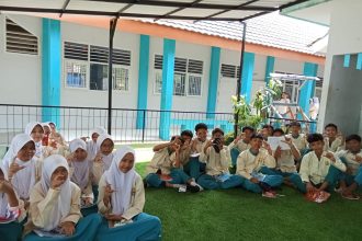 Materi Menulis Slogan Kelas 8 Terbaru